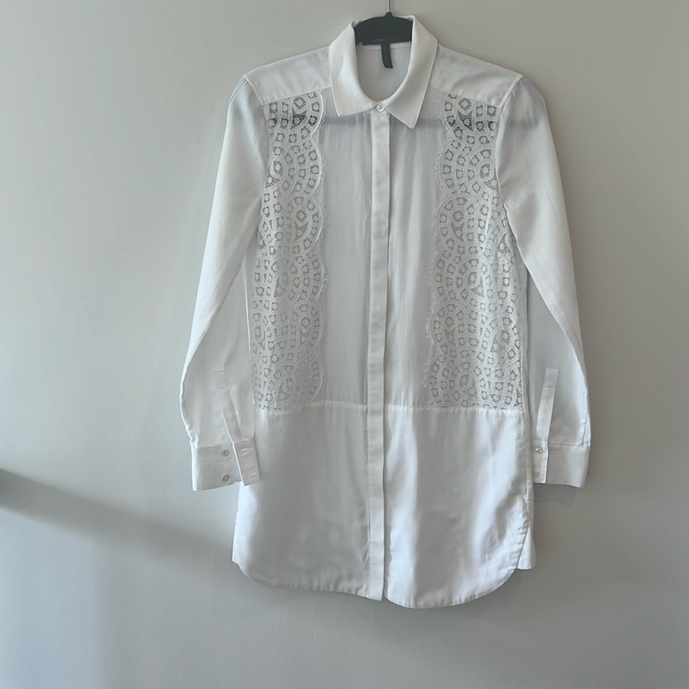BCBGMAXAZRIA white tunic blouse